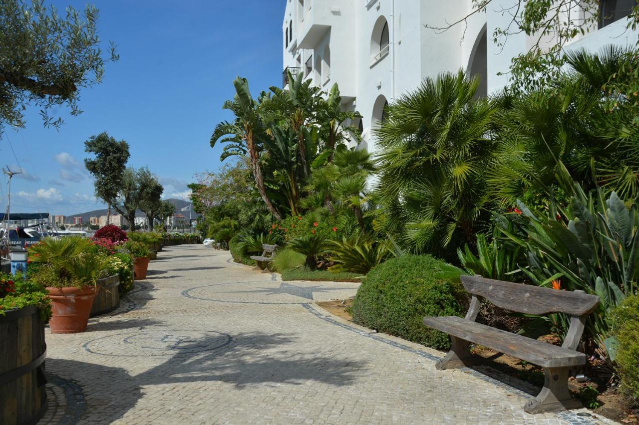 Vista Bahia Apartment กาซาเรส ภายนอก รูปภาพ